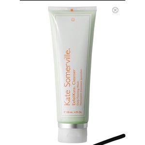 ExfoliKate® Cleanser Daily Foaming Wash
KATE SOMERVILLE® 8 OZ (full Size) NIB